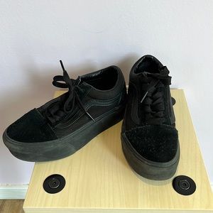 Vans “old skool” platform sneakers